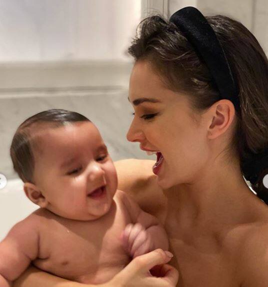 নিজের ছোট্ট ছেলের সঙ্গেই দিনের অধিকাংশ সময় কাটাচ্ছেন তিনি।