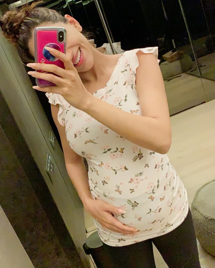 সব ছবি- স্মৃতির ইনস্টাগ্রাম