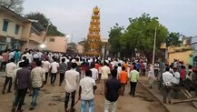 করোনা হটস্পট, অথচ লকডাউনের তোয়াক্কা না করে কালবুর্গিতে মন্দিরের অনুষ্ঠানে ভক্তদের জমায়েত, গ্রেফতার ৫