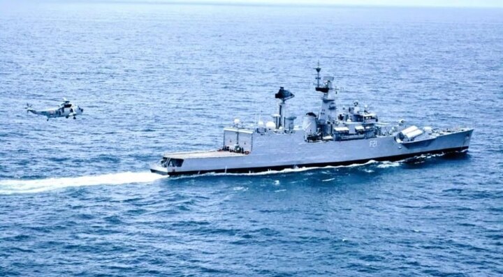 21 Indian Navy personnel tested positive for Covid-19, several feared infected on INS Angre করোনা আক্রান্ত নৌবাহিনীর ২১ জওয়ান, সাবমেরিন ও যুদ্ধজাহাজে চলছে স্যানিটাইজেশন