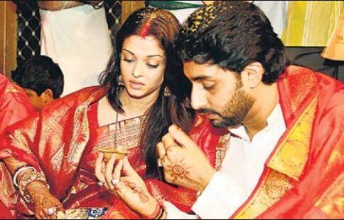 ১৯৯৭ সালে নাকি প্রথম দেখা হয় অভিষেক ঐশ্বর্যের। সুইজারল্যান্ডে শ্যুটিং- এর জন্য গিয়েছিলেন তাঁরা।