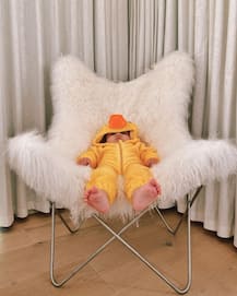 অ্যামি জ্যাকসনের ছেলের এ কেমন পোশাক! ছবি ভাইরাল