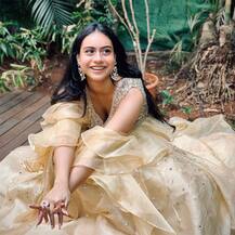 ১৭-য় পা দিয়েই নায়িকাসুলভ কাজল-অজয় কন্যা নইসা