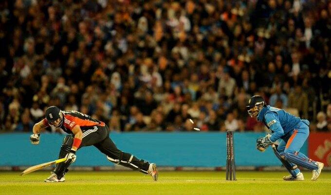 ভারতের বিরুদ্ধে রান করা সহজ! ধোনির ছবি দিয়ে ট্যুইট পিটারসেনের, পাল্টা কটাক্ষ সিএসকে-র CSKs savage reply to Kevin Pietersens cheeky dig at MS Dhoni is winning the intern ভারতের বিরুদ্ধে রান করা সহজ! ধোনির ছবি দিয়ে ট্যুইট পিটারসেনের, পাল্টা কটাক্ষ সিএসকে-র