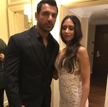 অভিনেতা জনের স্ত্রী প্রিয়া পেশায় ব্যাঙ্কার, পছন্দ করেন না প্রচারের আলো, দেখুন আব্রাহাম দম্পতির কিছু ছবি