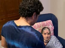 মাকে প্রণাম করে জন্মদিন শুরু, কী ‘অমূল্য’ উপহার পেলেন, জানালেন সচিন