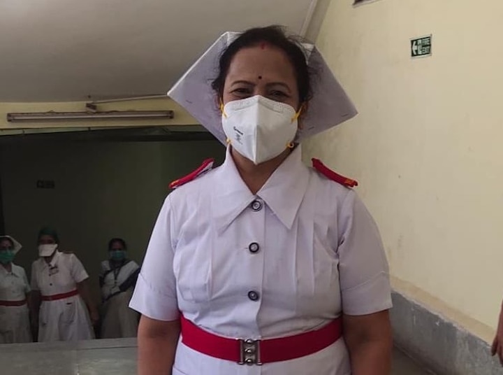 Covid-19: Mumbai mayor volunteers to serve as nurse করোনা আক্রান্তদের সেবায় এবার নার্সের ভূমিকায় খোদ মুম্বইয়ের মেয়র