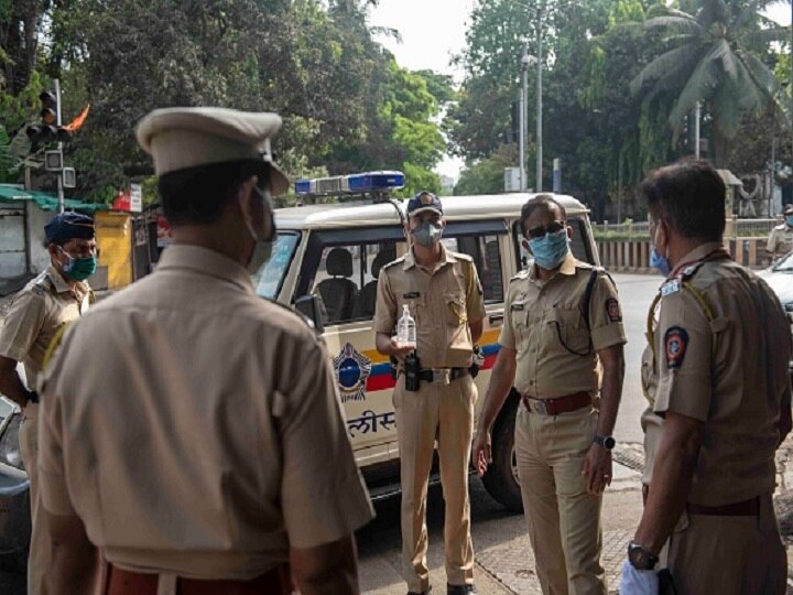'Can opt to stay home': Mumbai cops over 55-yrs-old told after 3 die of Covid-19 'বয়স ৫৫-র বেশি? লকডাউনে বাড়িতে থাকুন', কর্মীদের নির্দেশিকা মুম্বই পুলিশ কমিশনারের
