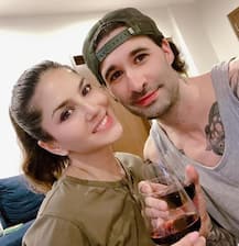 লকডাউনে স্বামী ড্যানিয়েলের সঙ্গে রোমান্টিক ডিনার সানি লিওনের