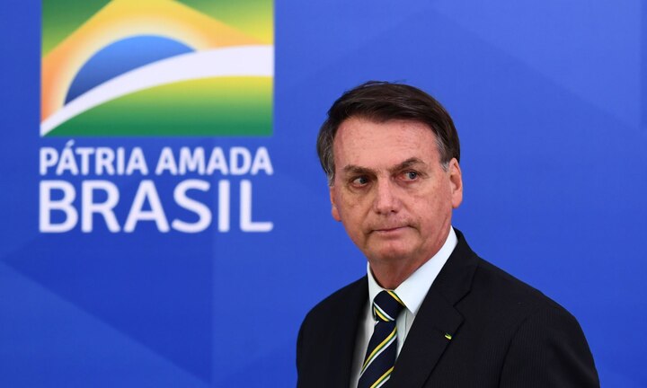 So what? Bolsonaro's response to coronavirus deaths riles Brazilians ‘আমি দুঃখিত, কিন্তু আমার কী করার আছে!' করোনা আক্রান্তের মৃত্যুর সংখ্যা নিয়ে মন্তব্য প্রেসিডেন্ট বোলসোনারোর