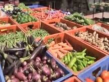 নজিরবিহীন সঙ্কট, লকডাউনে সংসার চালাতে তরিতরকারি বেচছেন জয়পুরের এই স্যাকরা