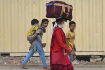 পায়ে দগদগে ফোস্কা, হাজার মাইল হেঁটে বাড়ি ফিরছেন পরিযায়ী শ্রমিকরা