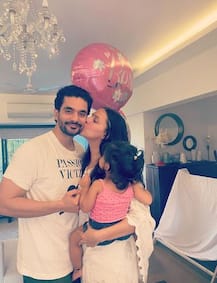 লকডাউনে বিবাহবার্ষিকী! কেমন কাটালেন নেহা ধুপিয়া?