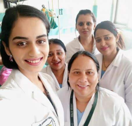দিল্লির সেন্ট থমাস স্কুলে পড়াশোনা করেছেন মানুসী। পড়াশোনার পাশাপাশি সখ ছিল মডেলিং-এর।