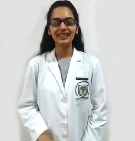 ২০১৭ সালে যখন মিস ওয়ার্ল্ডের খেতাব জেতেন, তখন মেডিক্যাল পড়ছিলেন মানুসী। খেতাব জেতার পর পড়াশোনা থেকে সাময়িক বিরতি নেন তিনি।