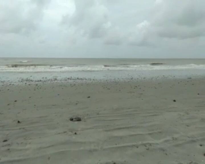 আলিপুর আবহাওয়া দফতর জানাচ্ছে, কলকাতা, হাওড়া, হুগলি ও পশ্চিম মেদিনীপুরে ঝড়ের গতিবেগ ঘণ্টায় ১০০ থেকে ১১০ কিমি হতে পারে। সর্বোচ্চ গতিবেগ হতে পারে ১২০ কিমি।দুই ২৪ পরগনায় ৪ থেকে ৫ মিটার পর্যন্ত সামুদ্রিক জলোচ্ছ্বাস হতে পারে। পূর্ব মেদিনীপুরের উপকূলবর্তী এলাকায় ৩ থেকে ৪ মিটার পর্যন্ত জলোচ্ছ্বাস হতে পারে বলে মনে করছেন আবহবিদরা।  