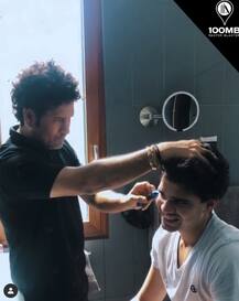 ছেলের জন্য বাবাকে সবকিছু করতে হয়, অর্জুনের চুল কেটে দিলেন সচিন! দেখুন ভিডিও