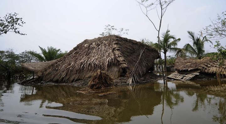 পিলিন (২০১৩)। ২১৫ কিলোমিটার প্রতি ঘণ্টা, এই ঘূর্ণিঝড়ের স্থায়িত্ব ছিল ৩ মিনিট। পিলিনে মৃত্যুর সংখ্যা তুলনামূলক কম হলেও ঘরবাড়ি ও বিপুল চাষের জমি নষ্ট হয়েছে। ব্যাহত জনজীবন স্বাভাবিক হতে বিপুল সময় লেগে যায়।