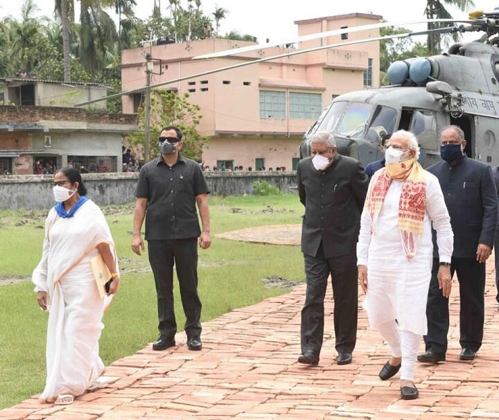 PM Modi Announces 1000 Cr Package For West Bengal, Says State Fighting Well Under Mamata Banerjee মমতার নেতৃত্বের প্রশংসা, উমপুন বিপর্যয়  সামলাতে পশ্চিমবঙ্গকে ১০০০ কোটি  টাকা সহায়তা ঘোষণা প্রধানমন্ত্রীর