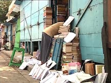 ছবি: উমপুন তাণ্ডবে তছনছ, নতুন চ্যালেঞ্জ নিয়ে খুলল কলেজ স্ট্রিট বইপাড়া