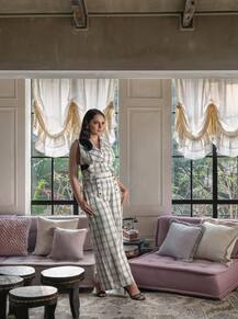 মুম্বইয়ের পালি হিলস-এ কঙ্গনার ৪৮ কোটির বাংলো! কেমন করে সাজানো অন্দরমহল? দেখুন