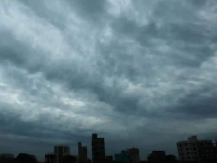 Nisarga, first tropical cyclone since 1891 that may hit Maharashtra coast during June ৪৮ ঘণ্টার মধ্যে আঘাত হানতে পারে ঘূর্ণিঝড় নিসর্গ, মহারাষ্ট্র, গুজরাতে লাল সতর্কতা জারি