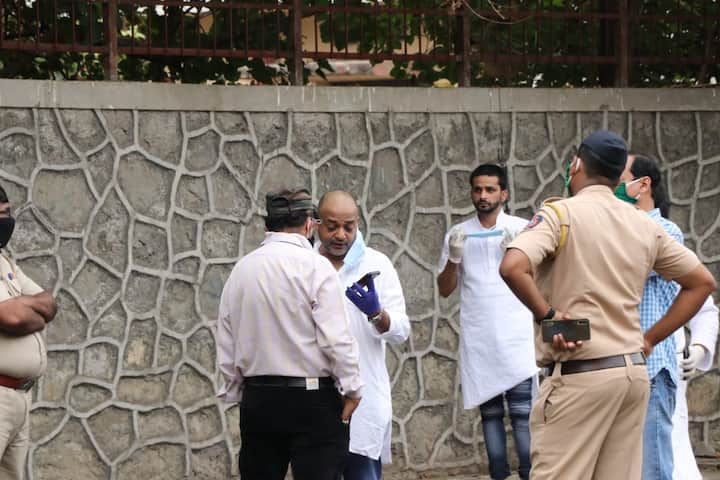 তবলাবাদক উস্তাদ সারফত আলি খানের ছেলে ওয়াজিদ।