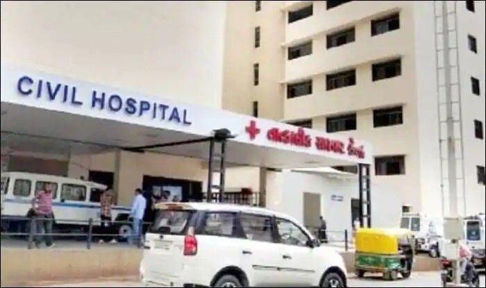 Hours After They Cremated Him, Ahmedabad Civil Hospital Tells Family Their Kin Is Alive, COVID-19 Negative দাহ করার কয়েক ঘণ্টা পর পরিবারের কাছে ফোন হাসপাতালের, 'রোগী ভাল আছেন, শীঘ্রই ছাড়া পাবেন!'