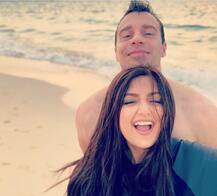 টাকার লোভে বিয়ে করিনি, আমার রোজগার মাইকের থেকে বেশি, সোশ্যাল মিডিয়ার নিন্দাকারীদের জবাব মোনালির