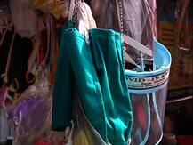 পাড়ার দোকান থেকে প্রতিষ্ঠিত বস্ত্র বিপণী কিংবা ই-কমার্স সংস্থা, সর্বত্রই মাস্কের রমরমা বাজার