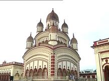 দক্ষিণেশ্বরে মা ভবতারিণীর দ্বার খুলতেই লাইন, ফুল ছাড়াই পুজো, পাবেন না চরণামৃতও, দেখুন আজকের ছবি