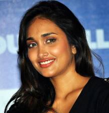 অমিতাভ, আমিরের সঙ্গে স্ক্রিন শেয়ার, ভালো কেরিয়ার গ্রাফ, তবু কেন আত্মহত্যার পথ বেছে নিয়েছিলেন জিয়া খান?