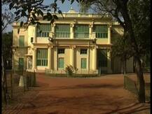 'বিশ্বভারতীর ক্রমাবনতির জন্য দায়ী অধ্যাপক ও কর্মীদের একাংশ', উপাচার্যের খোলা চিঠি ঘিরে বিতর্ক