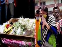 বাগনানে মহিলা খুনের বিরুদ্ধে মিছিল, অভিযুক্ত তৃণমূল নেতার বাড়ি থেকে বেরিয়ে ধারালো অস্ত্র নিয়ে হামলা দুষ্কৃতীর