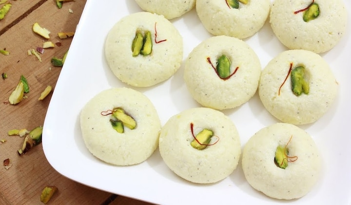 Bengal Ready To Market Immunity-Boosting Sandesh সুন্দরবনের মধু দিয়ে তৈরি ‘আরোগ্য সন্দেশ’ আনছে সরকার, দাবি 'বাড়াবে করোনা প্রতিরোধ ক্ষমতা'