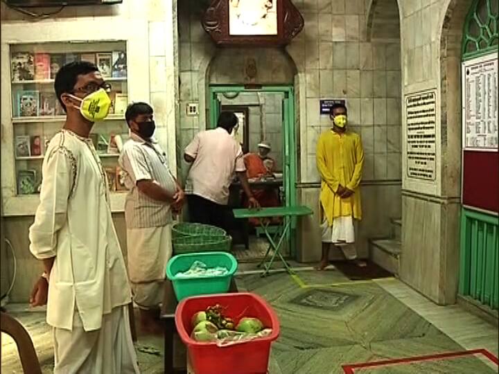 জ্বর-সর্দি-কাশি, শারীরিক অসুস্থতা, বৃদ্ধ-বৃদ্ধা অথবা ১০ বছরের কম বয়সীদের আপাতত মায়ের বাড়িতে ঢোকার অনুমতি দেওয়া হচ্ছে না।