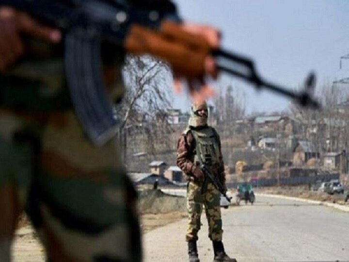 Jammu & Kashmir: CRPF officer killed, his rifle snatched by militants in Budgam, say police আগ্নেয়াস্ত্র ছিনিয়ে নিল, সন্ত্রাসবাদীদের গুলি, কাশ্মীরের বদগামে নিহত এএসআই