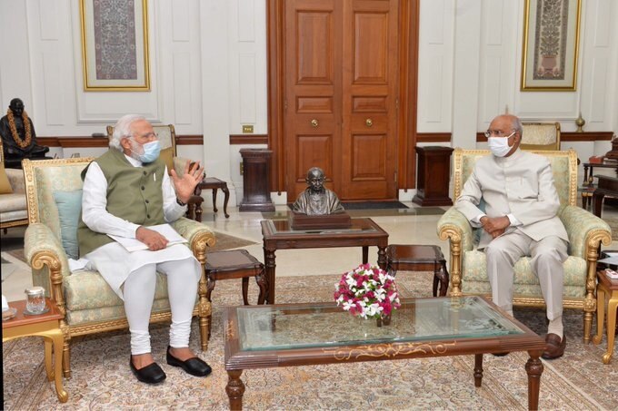 PM Modi Meets President Kovind; Issues Of National & International Importance Discussed রাষ্ট্রপতি-প্রধানমন্ত্রী বৈঠক, জাতীয় ও আন্তর্জাতিক বিষয়ে আলোচনা