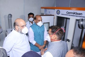 দিল্লিতে রেকর্ড সময়ে হাজার শয্যার করোনা হাসপাতাল তৈরি, ঘুরে দেখলেন অমিত শাহ, রাজনাথ সিংহ