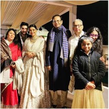গুরুপূর্ণিমায় পরিবারের ছবি কেন শেয়ার করলেন সুস্মিতা সেন?