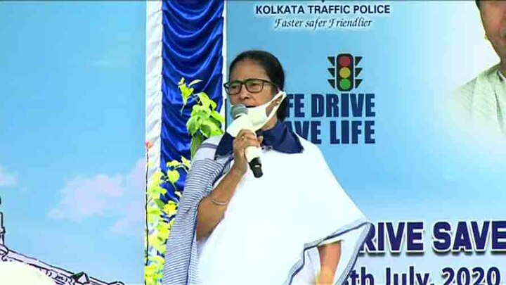 CM Mamata Banerjee announces 10 lakh insurance policemen found COVID-19 positive পুলিশকর্মীরা করোনা আক্রান্ত হলে ১০ লক্ষ টাকার বিমা, ঘোষণা মুখ্যমন্ত্রীর