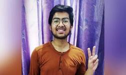 না, টাইপের ভুল নয়, সিবিএসই দ্বাদশে ৫টি পেপারেই ১০০-য় ১০০ উত্তরপ্রদেশের এই পরীক্ষার্থীর! এই প্রথম