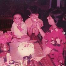 দেখুন, সোশ্যাল মিডিয়ায় ছোটবেলার ছবি পোস্ট করে প্রিয়ঙ্কা চোপড়াকে জন্মদিনের শুভেচ্ছা জানালেন ভাই সিদ্ধার্থ