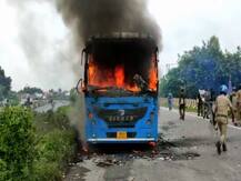 চোপড়ায় কিশোরীর দেহ নিয়ে বিজেপির মিছিল আটকাল পুলিশ, মৃত্যু বিষক্রিয়ায়, উল্লেখ ময়নাতদন্তে