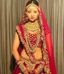 ‘ভার্জিন ভানুপ্রিয়া’ সিনেমার জন্য বাড়িয়েছেন ৭ কেজি ওজন, জানালেন ঊর্বশী রউতেলা