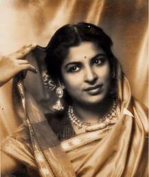 ছবি: ঘুমের মধ্যেই চলে গেলেন! দেখুন প্রয়াত নৃত্যশিল্পী অমলা শঙ্করের পুরনো কিছু ছবি