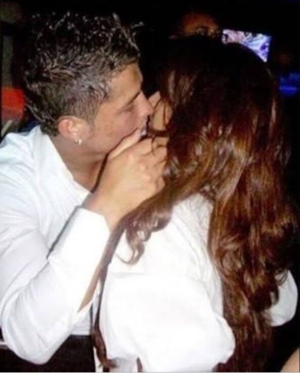 Netizens Share Old Photos Of Cristiano Ronaldo And Bipasha Basu Goes 5820