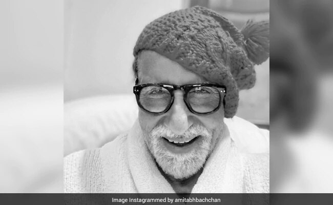 Amitabh Bachchan writes blog on coronavirus affects from hospital isolation ward ফুটে উঠেছে একাকীত্বের যন্ত্রণা, হাসপাতালের আইসোলেশন ওয়ার্ড থেকে ব্লগ অমিতাভ বচ্চনের