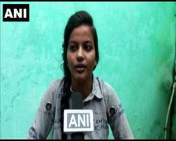 বাবা পেশায় মুচি, মেয়ে মধু দ্বাদশ শ্রেণির পরীক্ষায় পেল ৯৭%