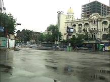 আজ রাজ্যজুড়ে সম্পূর্ণ লকডাউন, কলকাতা থেকে জেলা, কোথায় কেমন চলছে নিয়ন্ত্রণ, দেখে নিন...